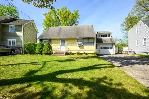 24 Ivy St, Clark, NJ 07066