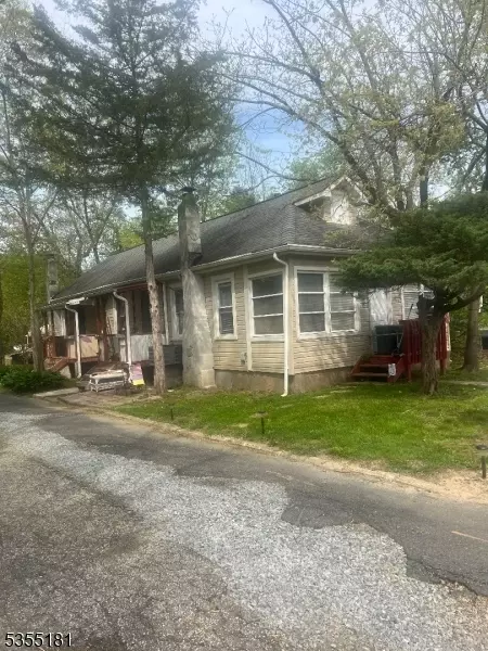 119 Fayette Ave #3, Wayne, NJ 07470