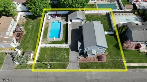 115 Laurel Ave, Pompton Lakes, NJ 07442