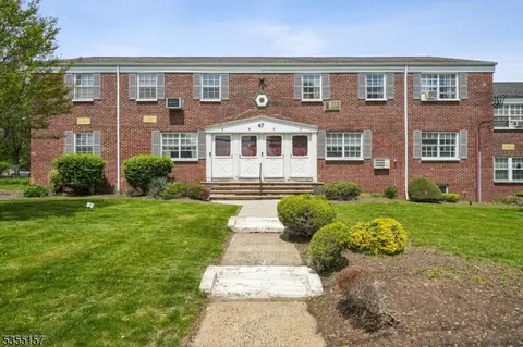 47 Colfax Mnr # D, Roselle Park, NJ 07204
