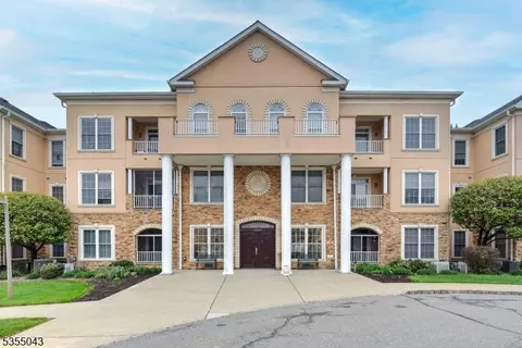 1211 Johnson Dr, Rockaway, NJ 07866