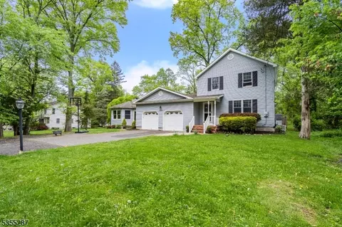 789 Harding Rd, Bridgewater, NJ 08807