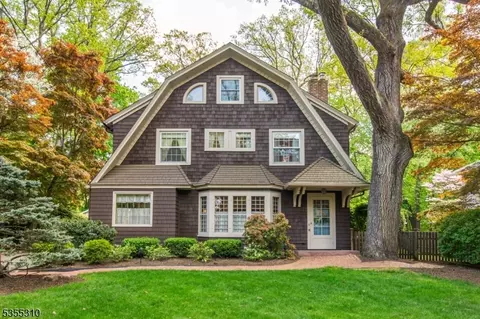 71 Overlook Rd, Caldwell, NJ 07006