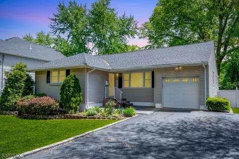 56 Pearl St, New Providence, NJ 07974