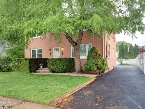 26 N 8th St, Kenilworth, NJ 07033