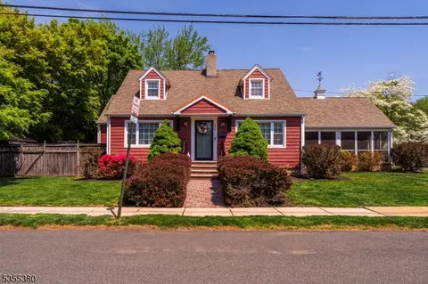 905 Lakeside Pl, Union, NJ 07083