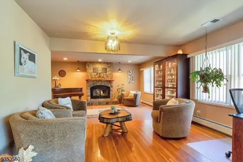 7 Kirk Ter, Wayne, NJ 07470 photo 5