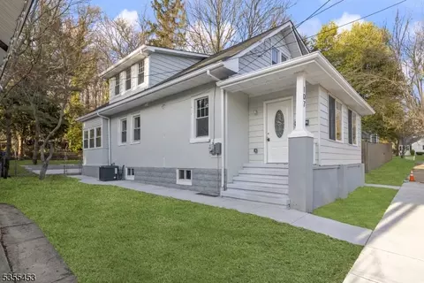 107 Rossell St, Mount Holly, NJ 08060