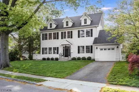 6 Carlton Dr, Montclair, NJ 07043