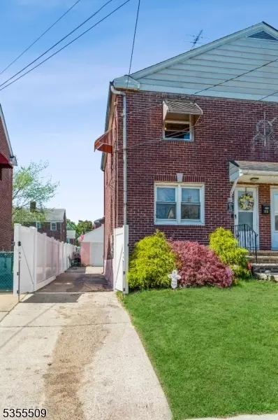 172 Lawrence St, New Brunswick, NJ 08901