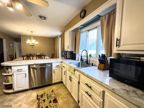 4 Parallel St, Nutley, NJ 07110 photo 12