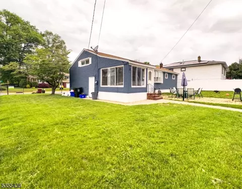 4 Parallel St, Nutley, NJ 07110 photo 2