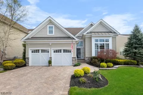 74 Ditmar Blvd, Whitehouse Station, NJ 08889