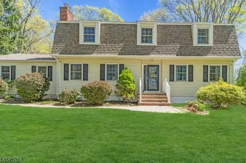29 Tinc Rd, Flanders, NJ 07836