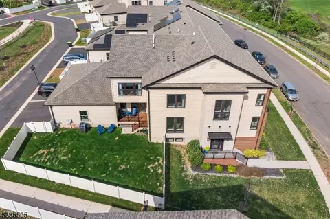 81 Village Dr, Skillman, NJ 08558 photo 44