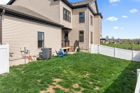 81 Village Dr, Skillman, NJ 08558 photo 37