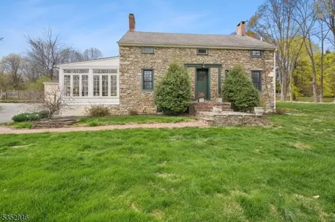 30 Parker Rd, Chester, NJ 07930