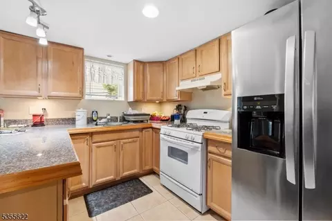 38 Cathedral Ave, Nutley, NJ 07110 photo 38