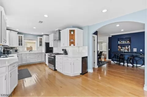 38 Cathedral Ave, Nutley, NJ 07110 photo 18