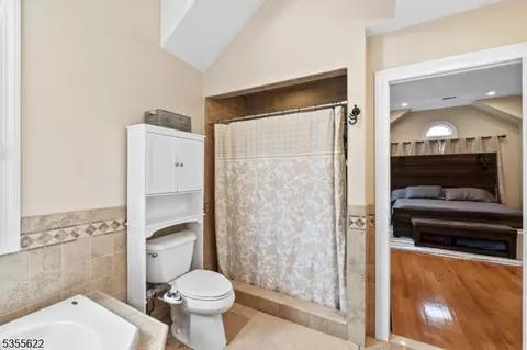 38 Cathedral Ave, Nutley, NJ 07110 photo 35