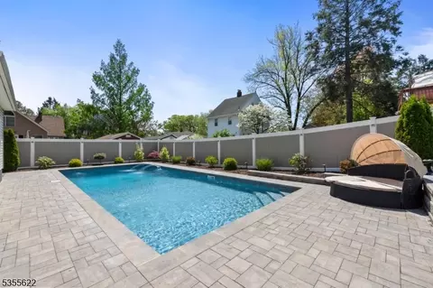 38 Cathedral Ave, Nutley, NJ 07110 photo 42