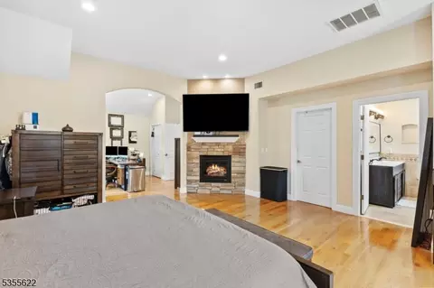 38 Cathedral Ave, Nutley, NJ 07110 photo 32