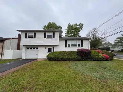 700 Haven Pl, Linden, NJ 07036