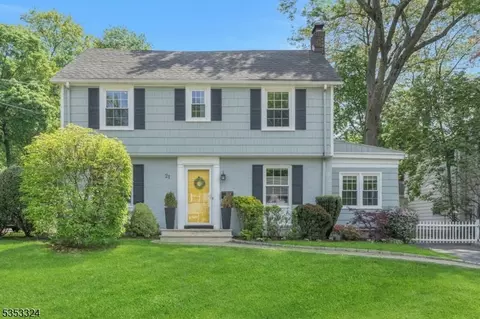 21 College Ave, Montclair, NJ 07043