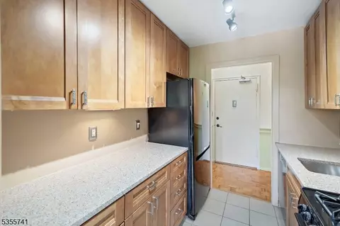 25 Grand Ave #4B, Hackensack, NJ 07601 photo 12