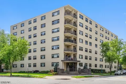 25 Grand Ave #4B, Hackensack, NJ 07601 photo 2