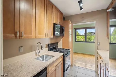 25 Grand Ave #4B, Hackensack, NJ 07601 photo 10