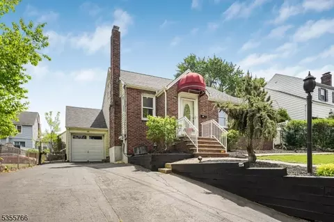 72 Hill St, Belleville, NJ 07109
