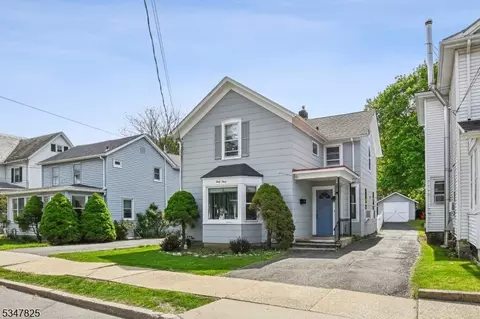 43 Madison St, Newton, NJ 07860