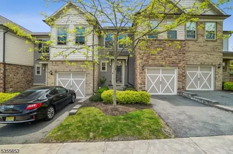 66 Albert Ct, Randolph, NJ 07869