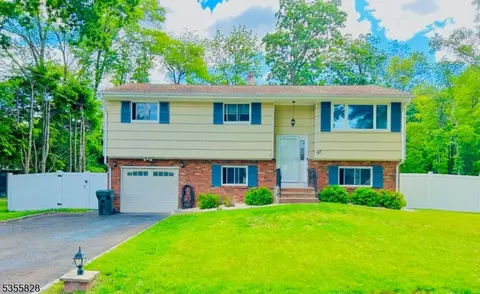47 Michael St, Piscataway, NJ 08854