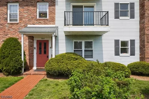 1004 Unicorn Way Cj002 #J2, Clifton, NJ 07011