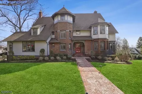 81 Prospect Ave, Montclair, NJ 07042