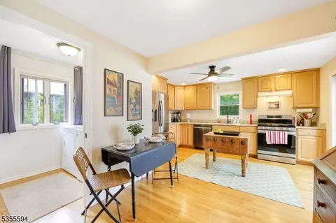 51 Richard Ave, West Caldwell, NJ 07006