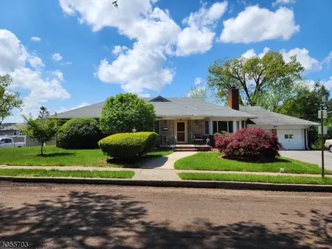 36 E 38th St, Paterson, NJ 07514