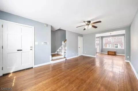 283 Elmwood Ave # B, Maplewood, NJ 07040