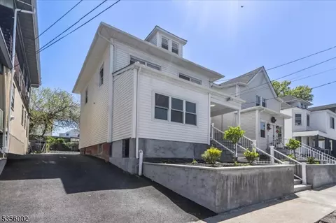1026 Grove St, Irvington, NJ 07111