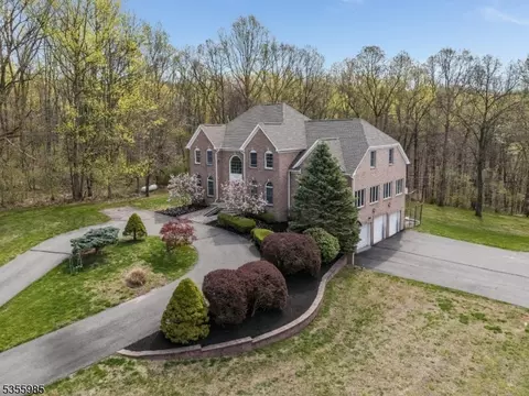 15 Kelsey Farm Rd, Milford, NJ 08848