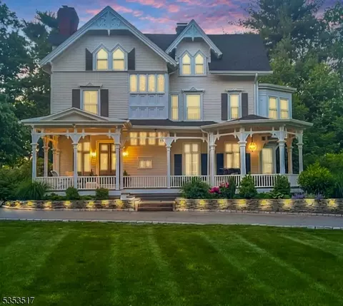 42 Llewellyn Rd, Montclair, NJ 07042