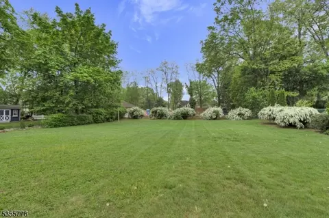 25 Orchard Rd, Middlesex, NJ 08846 photo 27