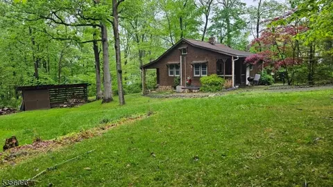 117 Wichser Ln, Warren, NJ 07059