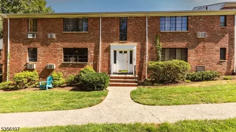 22 Troy Dr # A, Springfield, NJ 07081
