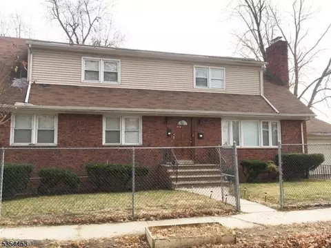 32-36 Bayard Pl, Newark, NJ 07106