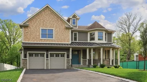 1070 Rahway Ave, Westfield, NJ 07090