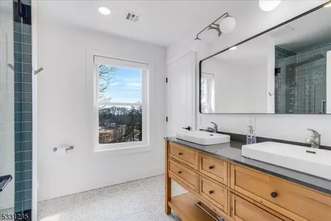 Bath - 1510 Deer Path, Mountainside, NJ 07092 photo 6 of 6