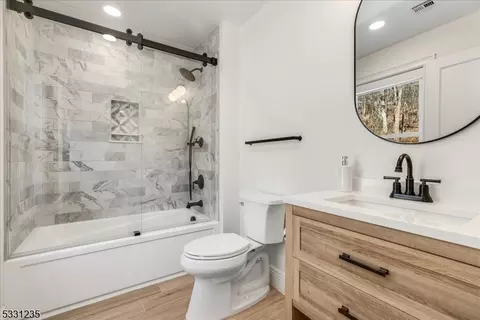 Bath - 1510 Deer Path, Mountainside, NJ 07092 photo 5 of 6